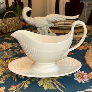 Wedgwood Edme Cream Gravy Boat with attached under plate